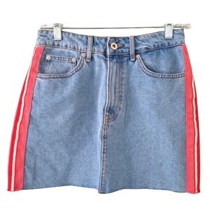 💜 3/25 Blue Jean skirt made by Denim With A Red stripe